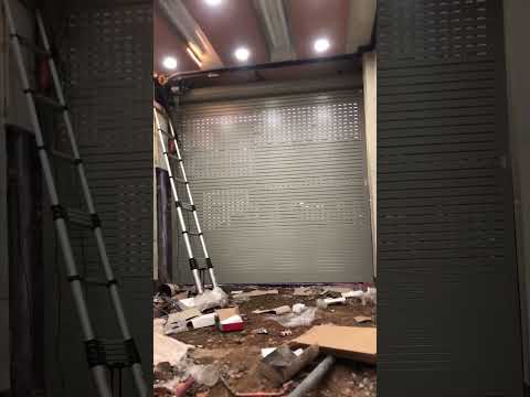 Cửa cuốn đức khe thoáng Alpha door A672